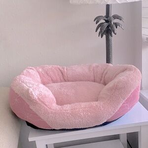 Cozy Pink Pet Bed